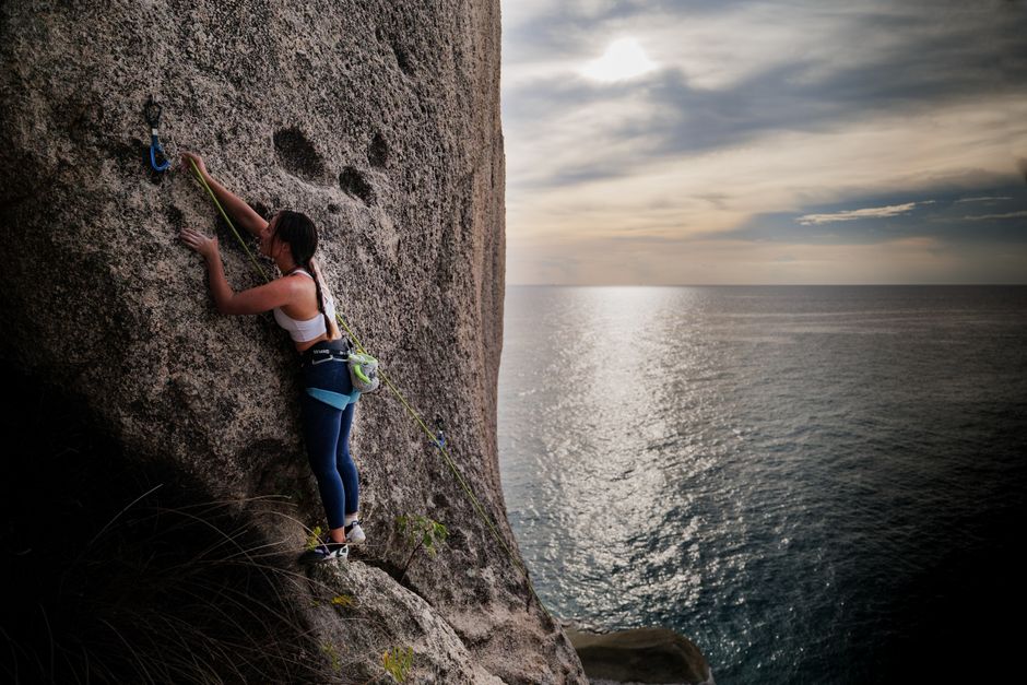 Tide Tables and Top-outs: Planning a Sea Cliff Climb Around the Ocean